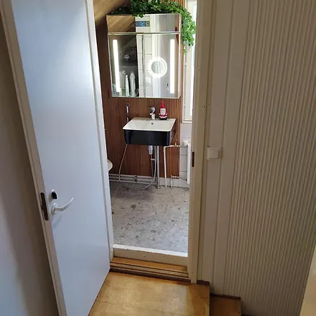 4b - Budget Boutique Boardinghouse *