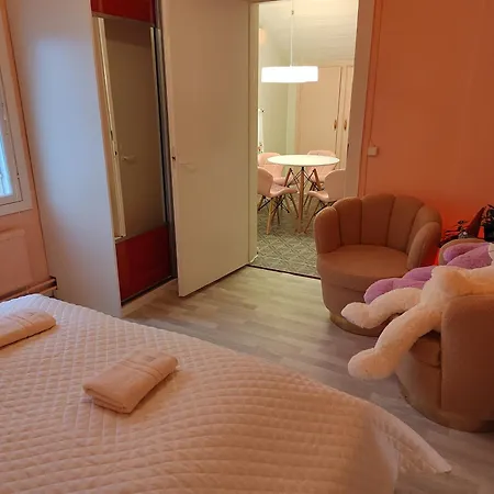 4b - Budget Boutique Boardinghouse